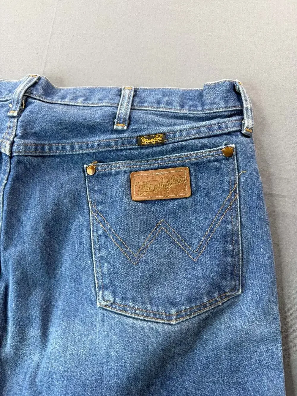 Wrangler 13MWZ Cowboy Cut Western Denim Jeans Blue Medium Wash Mens 40x30